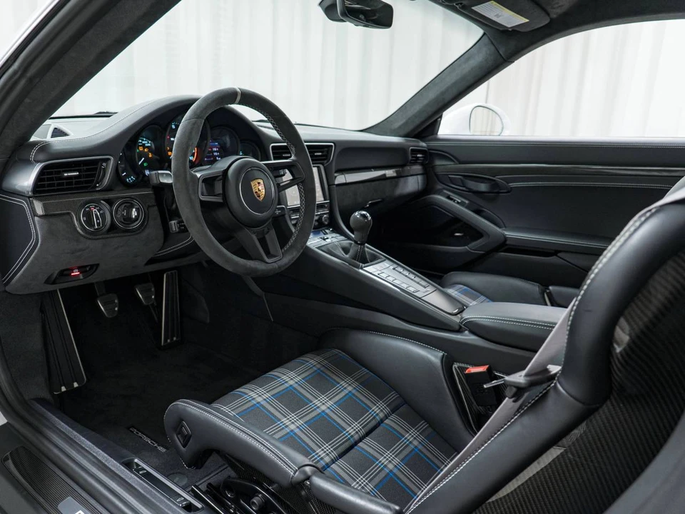 2016 Porsche 991 R - Image 4 of 5