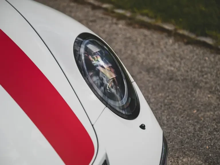2016 Porsche 991 R - Image 15 of 31