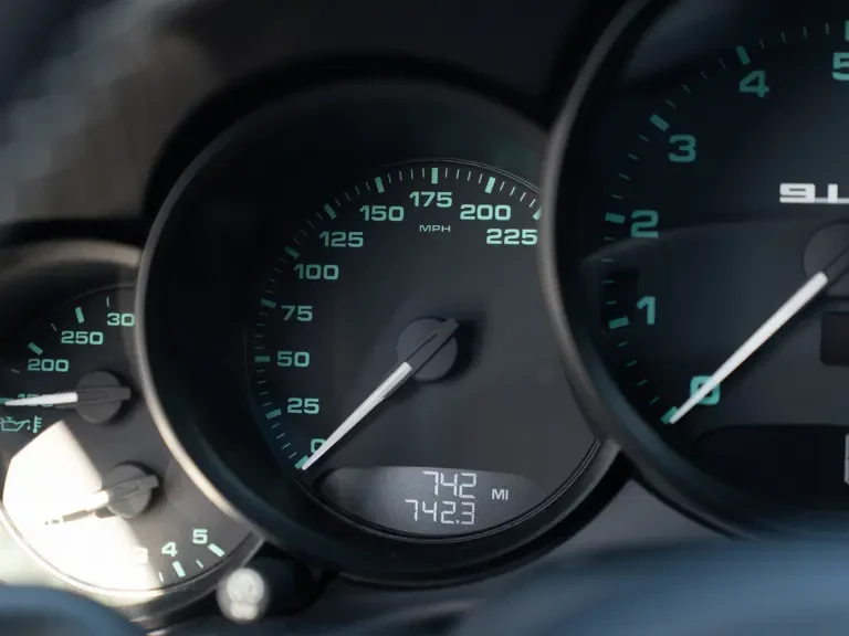 2016 Porsche 991 R - Image 14 of 31