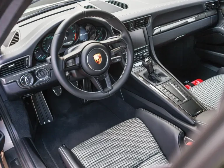 2016 Porsche 991 R - Image 5 of 31