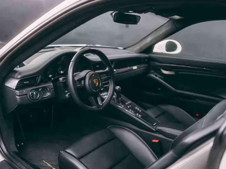 2016 Porsche 991 R - Image 25 of 31