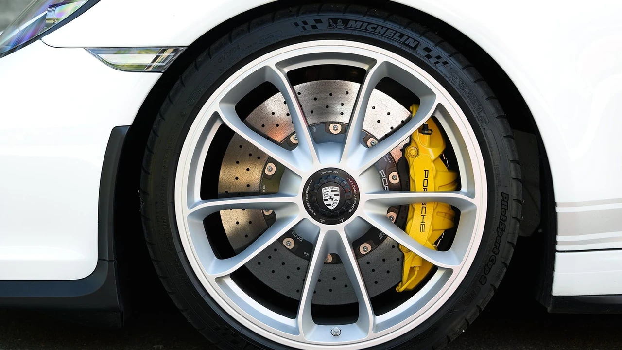 2016 Porsche 991 R - Image 22 of 31