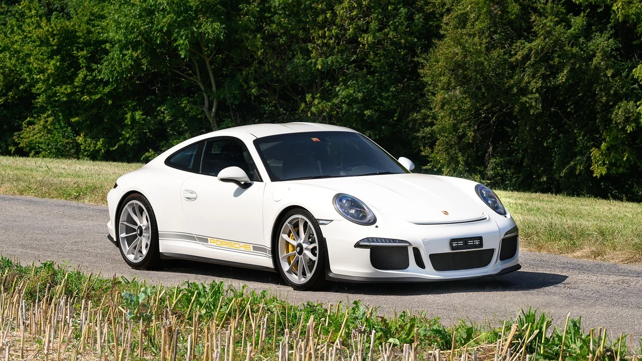 2016 Porsche 991 R - Image 12 of 31