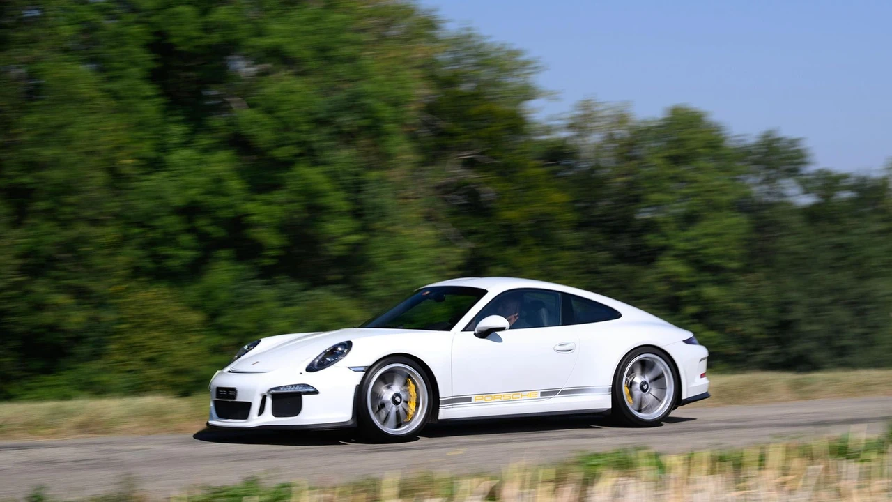 2016 Porsche 991 R - Image 8 of 31