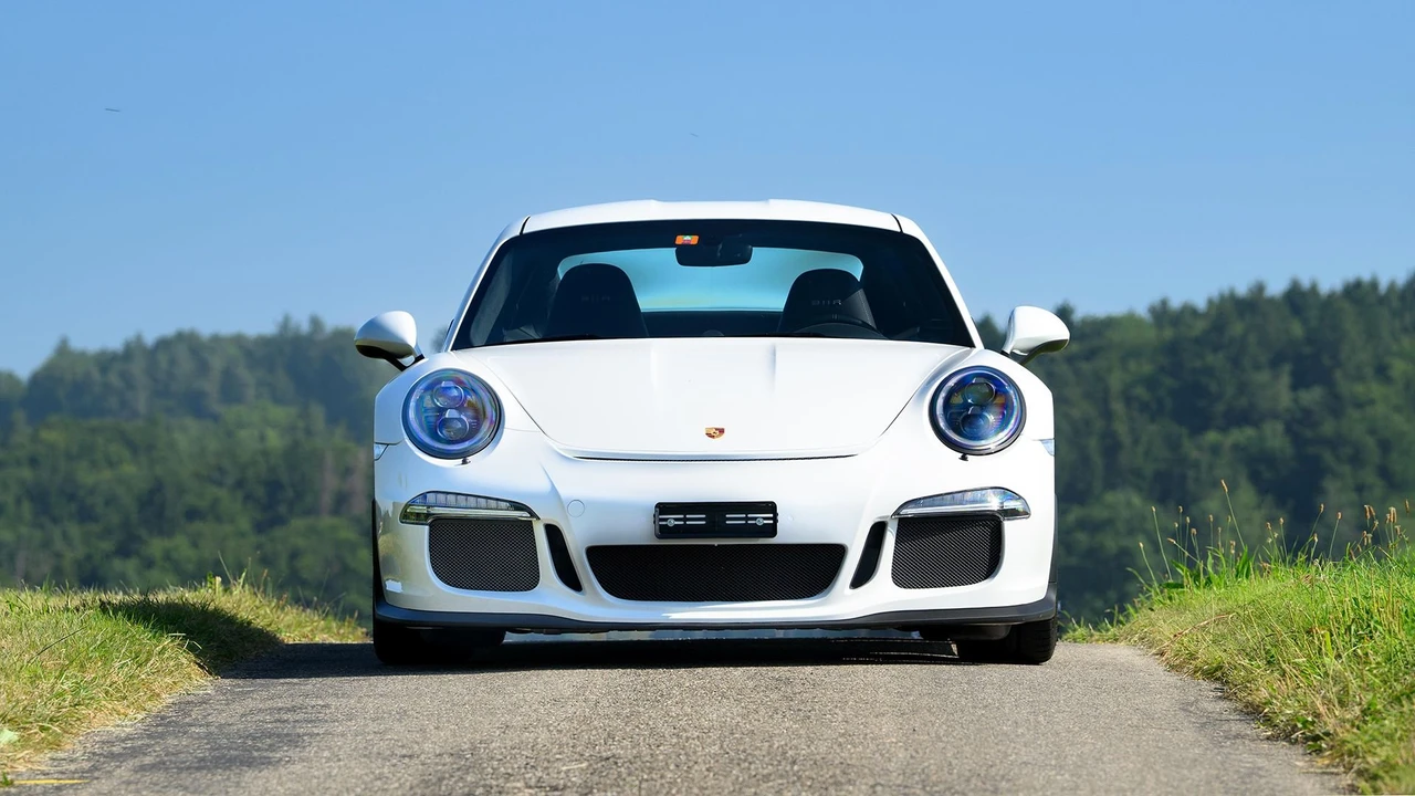 2016 Porsche 991 R - Image 5 of 31