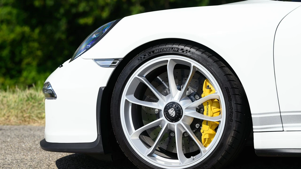 2016 Porsche 991 R - Image 21 of 31