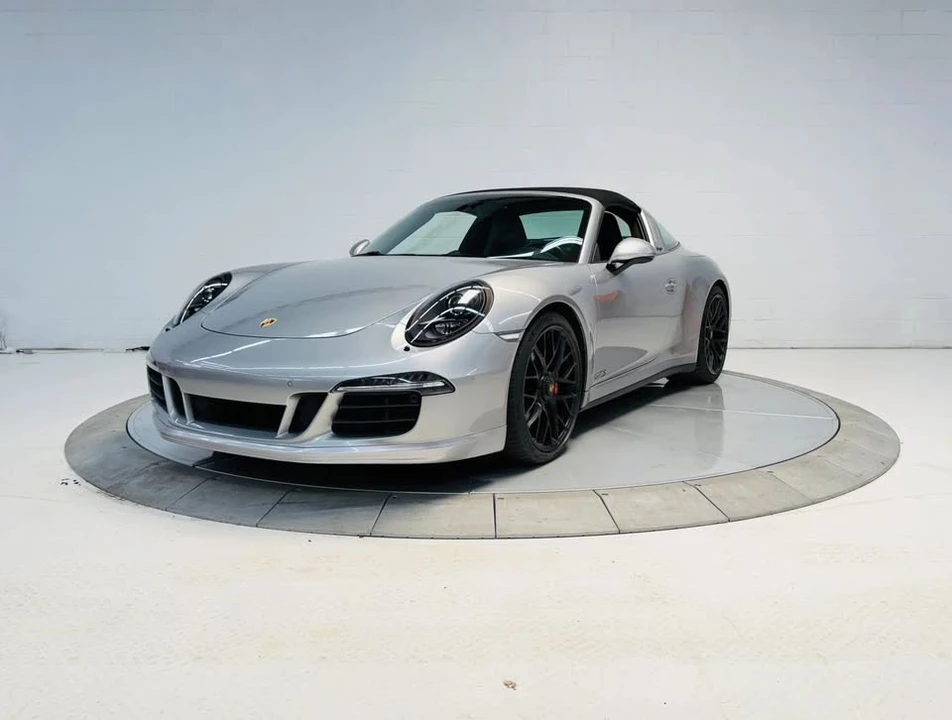 2016 Porsche 991 Targa 4 GTS - Image 11 of 20