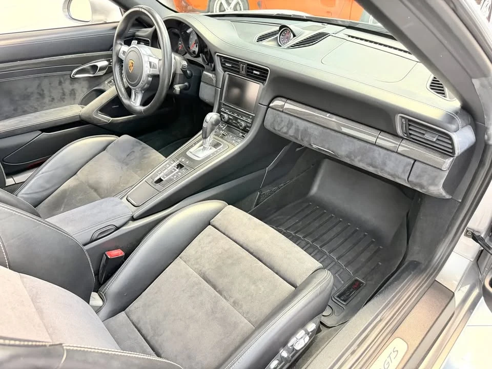 2016 Porsche 991 Targa 4 GTS - Image 14 of 20