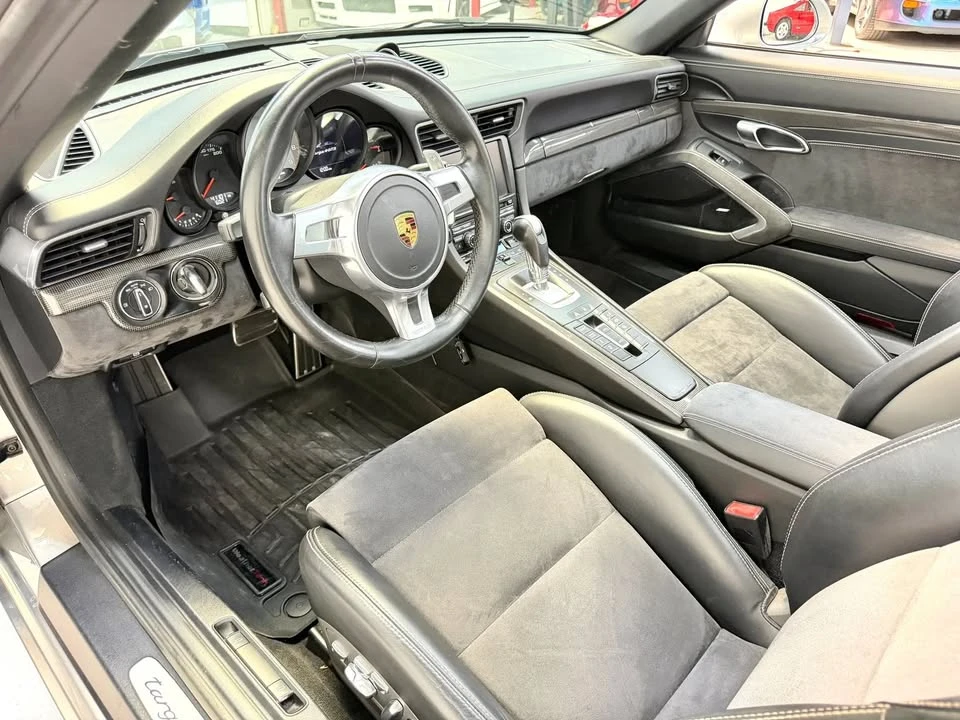 2016 Porsche 991 Targa 4 GTS - Image 12 of 20