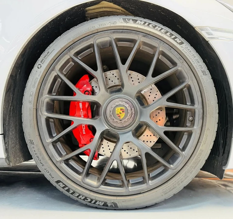 2016 Porsche 991 Targa 4 GTS - Image 19 of 20
