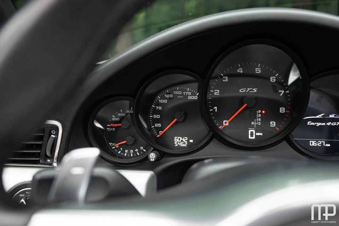 2016 Porsche 991 Targa 4 GTS - Image 17 of 31
