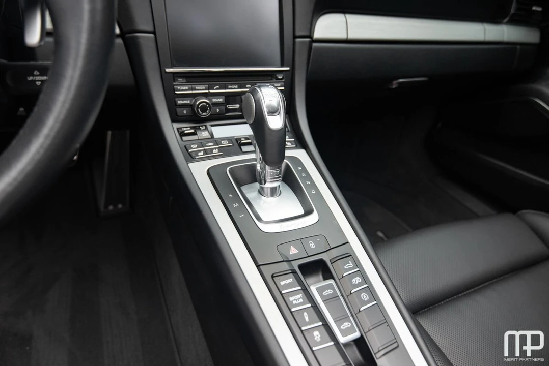 2016 Porsche 991 Targa 4 GTS - Image 18 of 31