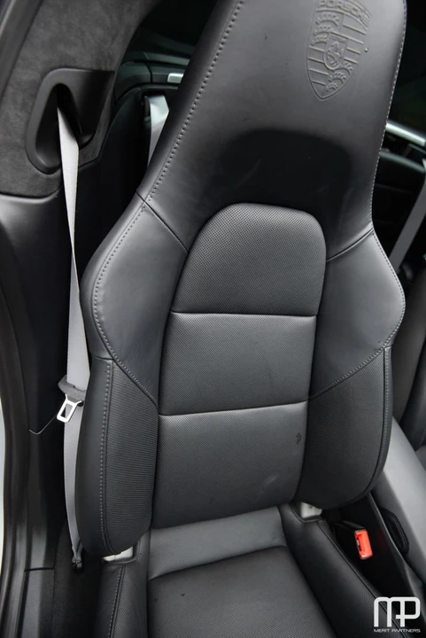 2016 Porsche 991 Targa 4 GTS - Image 26 of 31