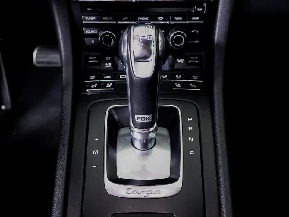 2016 Porsche 991 Targa 4 GTS - Image 17 of 31