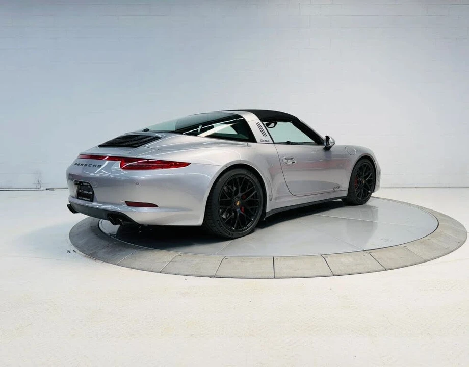 2016 Porsche 991 Targa 4 GTS - Image 16 of 31