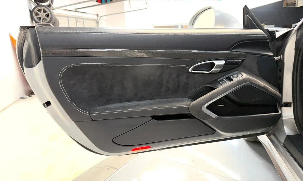 2016 Porsche 991 Targa 4 GTS - Image 26 of 31