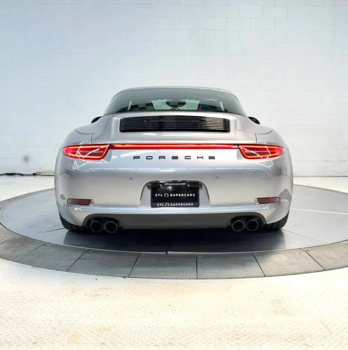 2016 Porsche 991 Targa 4 GTS - Image 10 of 31
