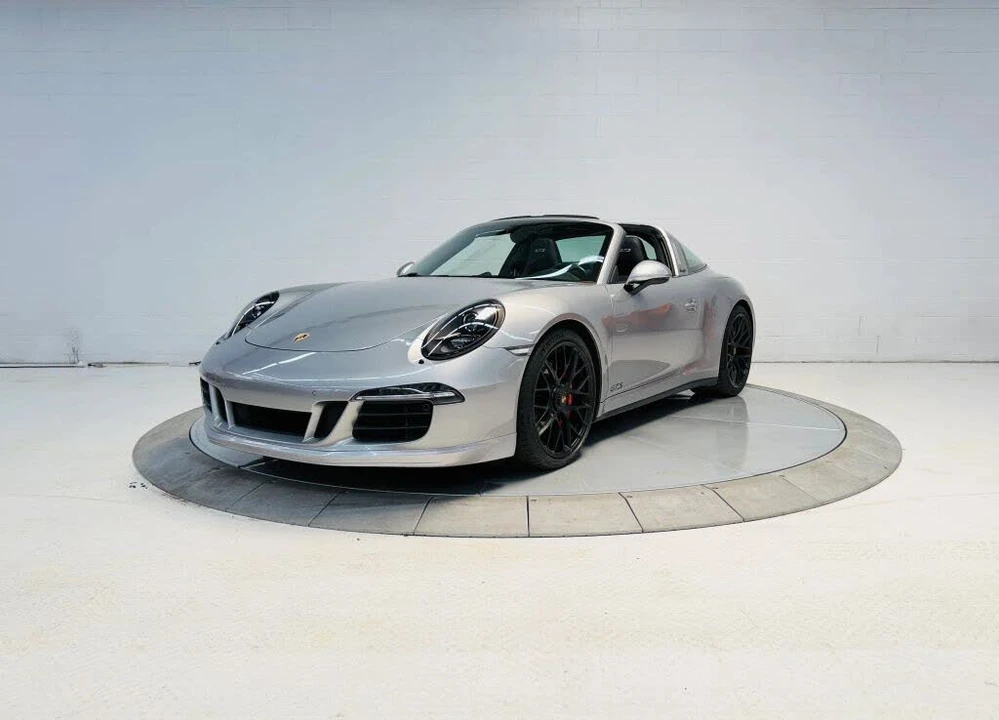 2016 Porsche 991 Targa 4 GTS - Image 8 of 31