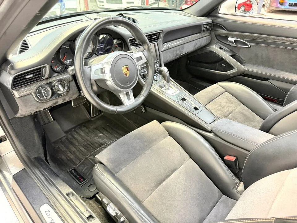 2016 Porsche 991 Targa 4 GTS - Image 4 of 31