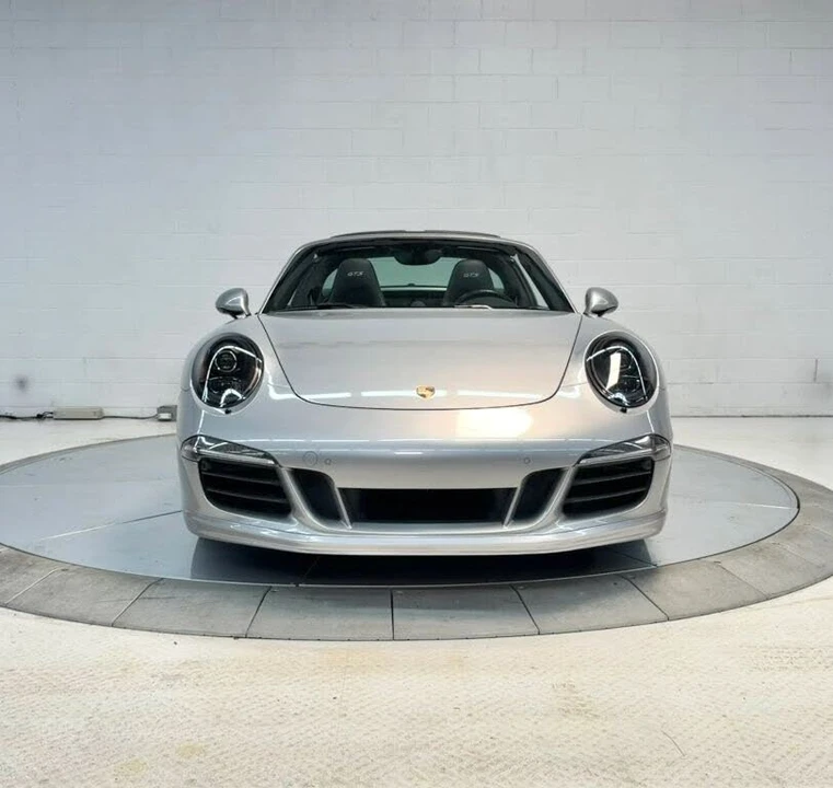 2016 Porsche 991 Targa 4 GTS - Image 17 of 31