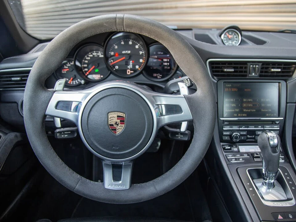 2016 Porsche 991 Targa 4 GTS - Image 8 of 21