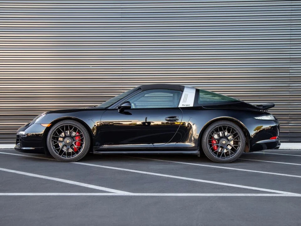 2016 Porsche 991 Targa 4 GTS - Image 2 of 21