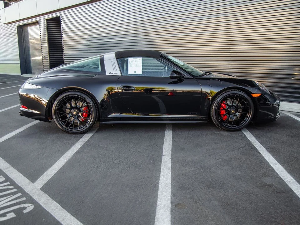 2016 Porsche 991 Targa 4 GTS - Image 8 of 27