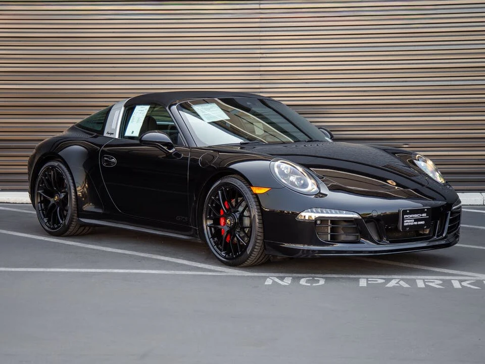 2016 Porsche 991 Targa 4 GTS - Image 9 of 27