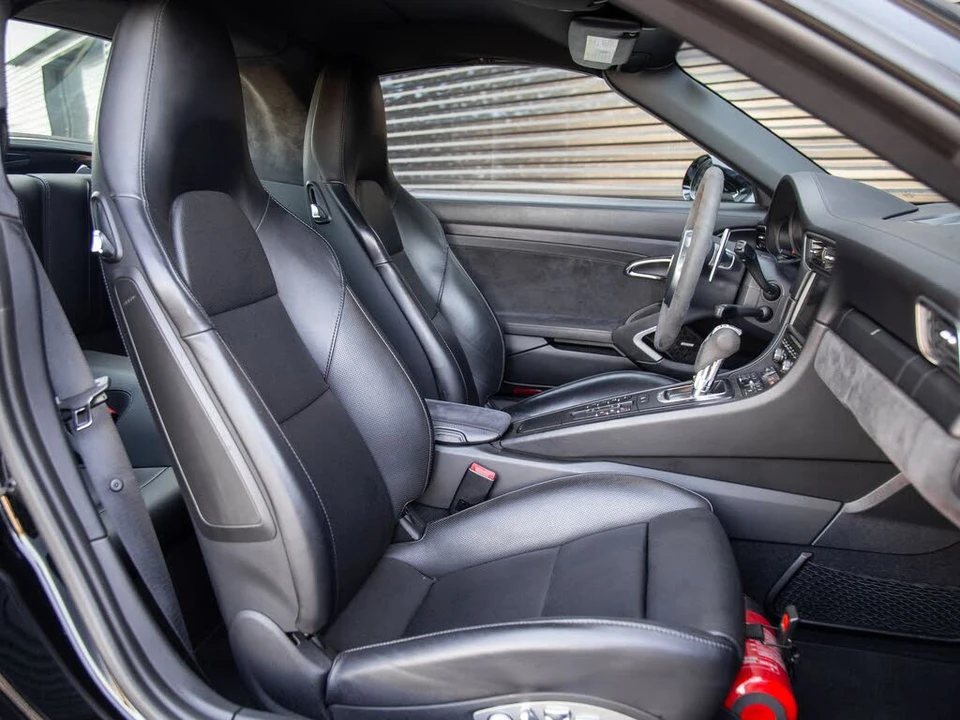 2016 Porsche 991 Targa 4 GTS - Image 18 of 21