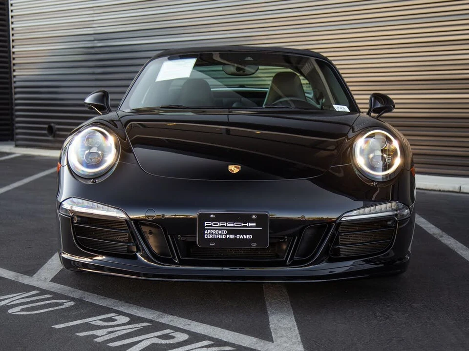 2016 Porsche 991 Targa 4 GTS - Image 10 of 27