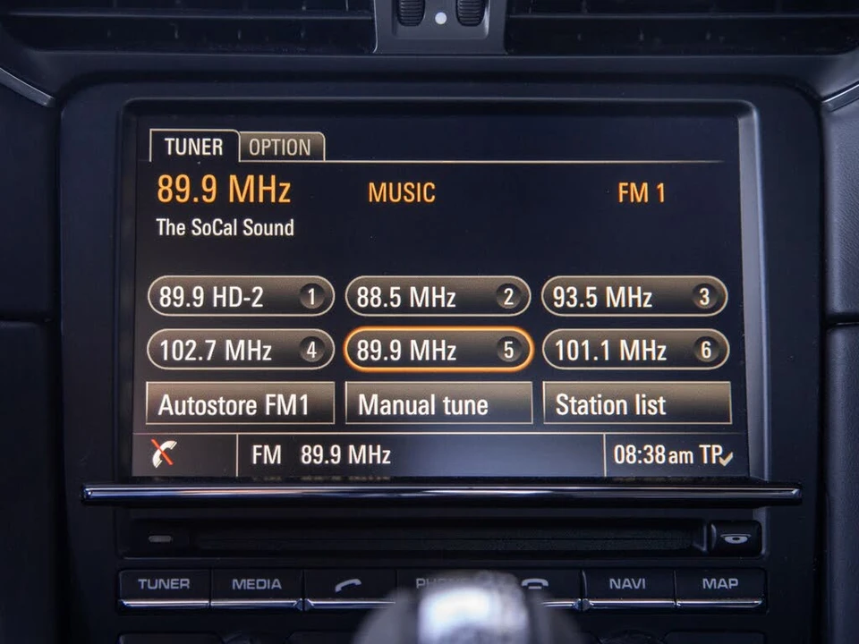 2016 Porsche 991 Targa 4 GTS - Image 10 of 21