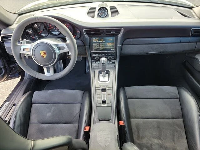 2016 Porsche 991 Targa 4 GTS - Image 9 of 31