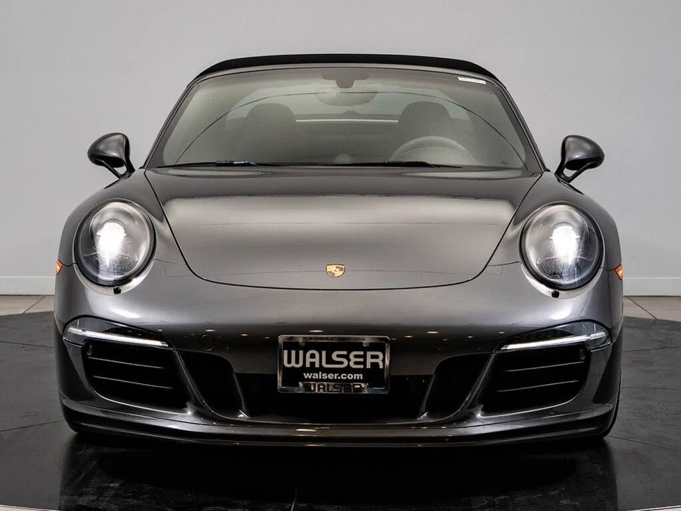 2016 Porsche 991 Targa 4 GTS - Image 11 of 31