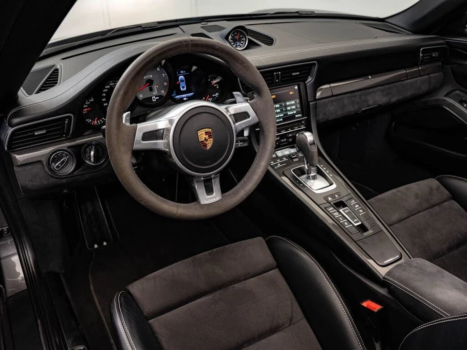 2016 Porsche 991 Targa 4 GTS - Image 4 of 31