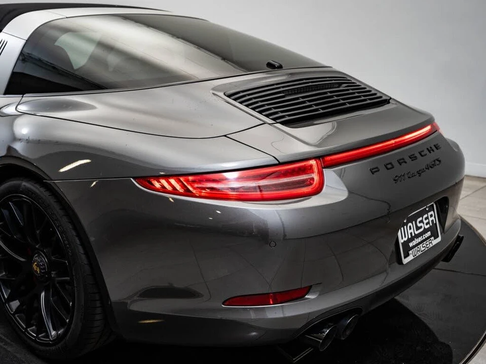 2016 Porsche 991 Targa 4 GTS - Image 21 of 31