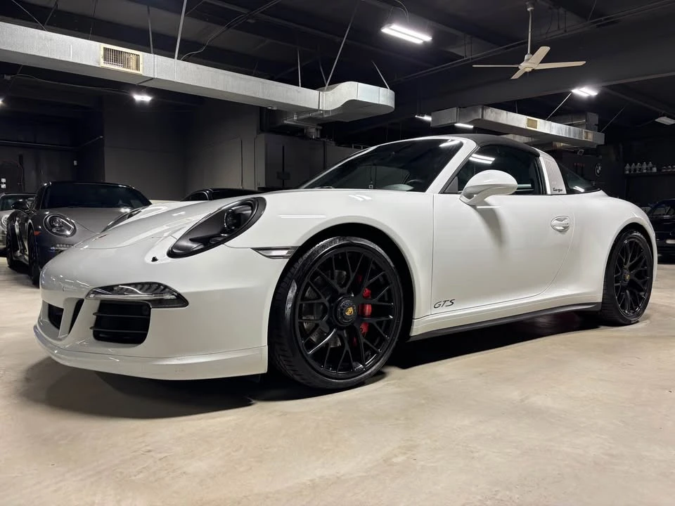 2016 Porsche 991 Targa 4 GTS - Image 15 of 20