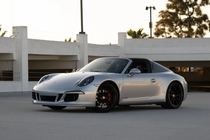 2016 Porsche 991 Targa 4 GTS - Image 2 of 10
