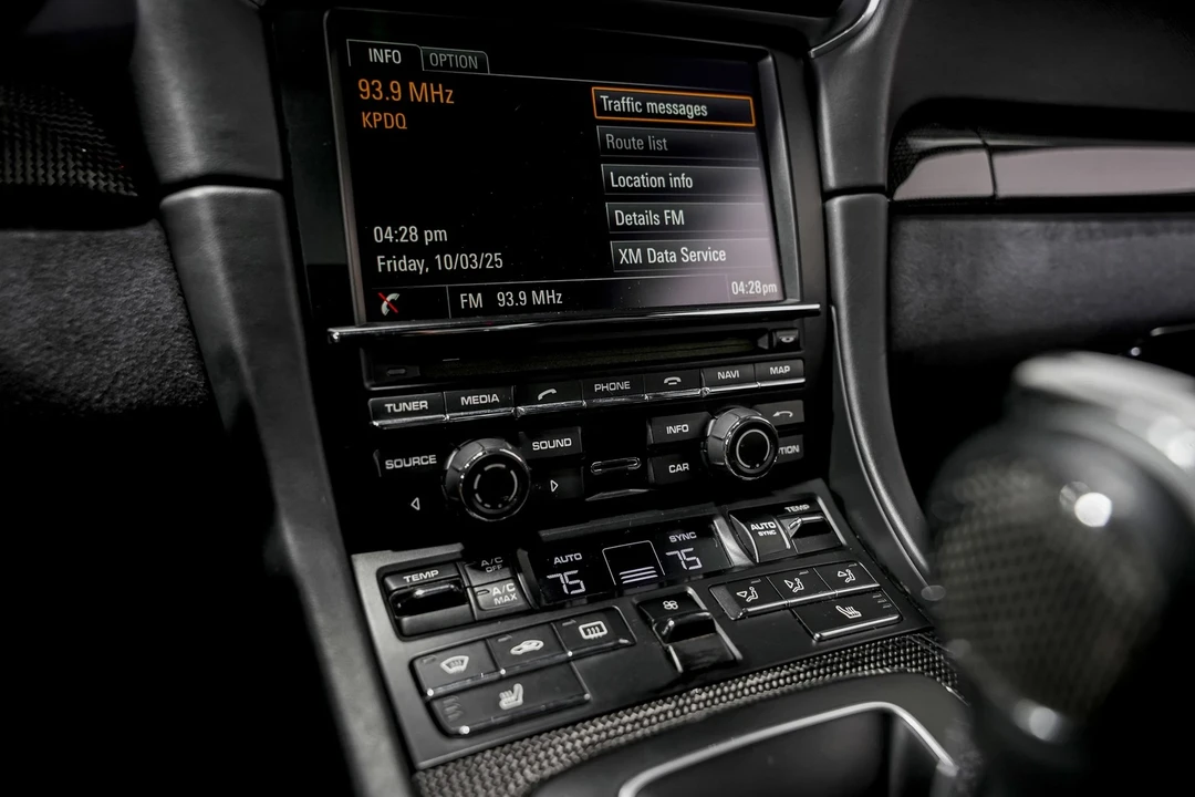 2016 Porsche 991 Targa 4 GTS - Image 14 of 21