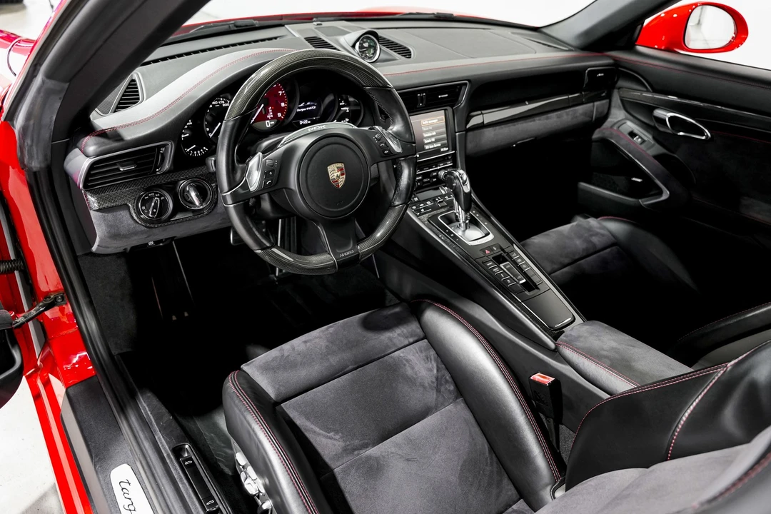 2016 Porsche 991 Targa 4 GTS - Image 9 of 12