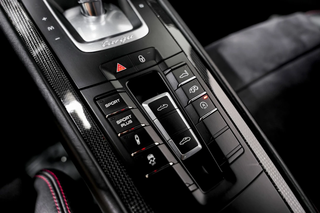 2016 Porsche 991 Targa 4 GTS - Image 16 of 21