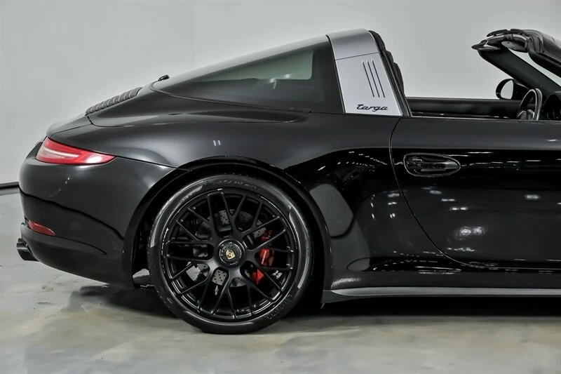 2016 Porsche 991 Targa 4 GTS - Image 13 of 21