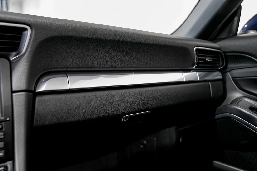 2016 Porsche 991 Targa 4 & 4S - Image 17 of 21