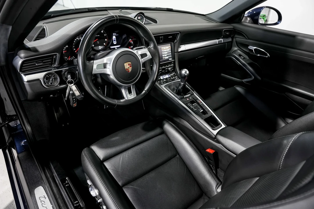 2016 Porsche 991 Targa 4 & 4S - Image 10 of 12
