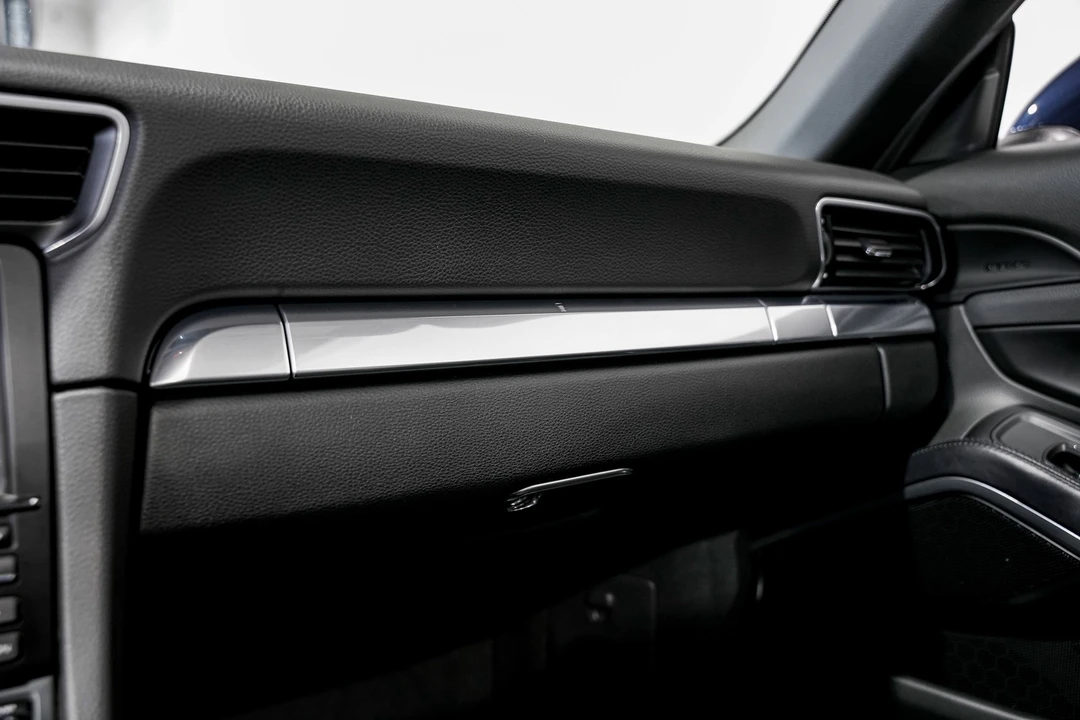 2016 Porsche 991 Targa 4 & 4S - Image 17 of 21