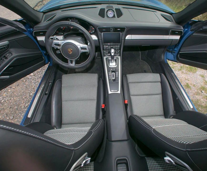 2016 Porsche 991 Targa 4 & 4S - Image 27 of 31