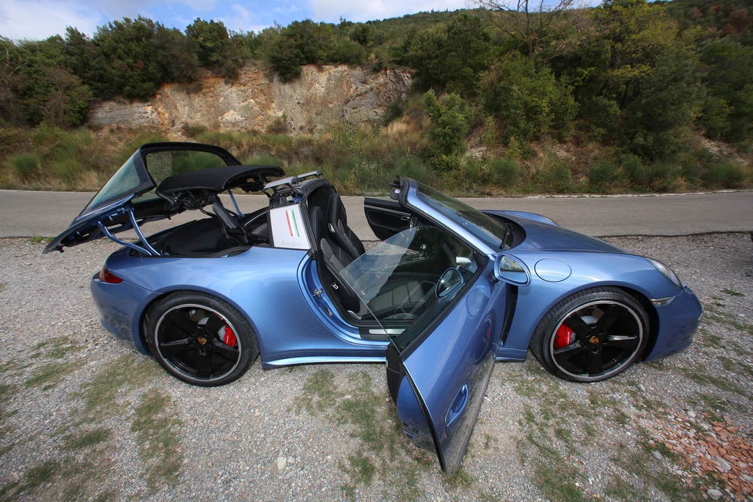 2016 Porsche 991 Targa 4 & 4S - Image 8 of 31