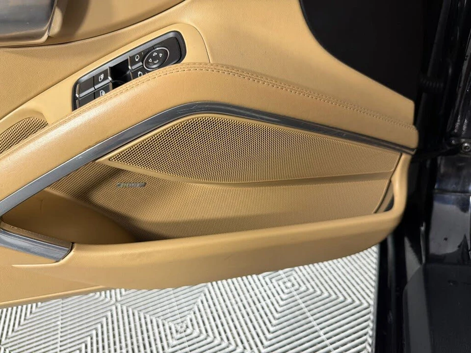 2016 Porsche 991 Targa 4 & 4S - Image 24 of 31