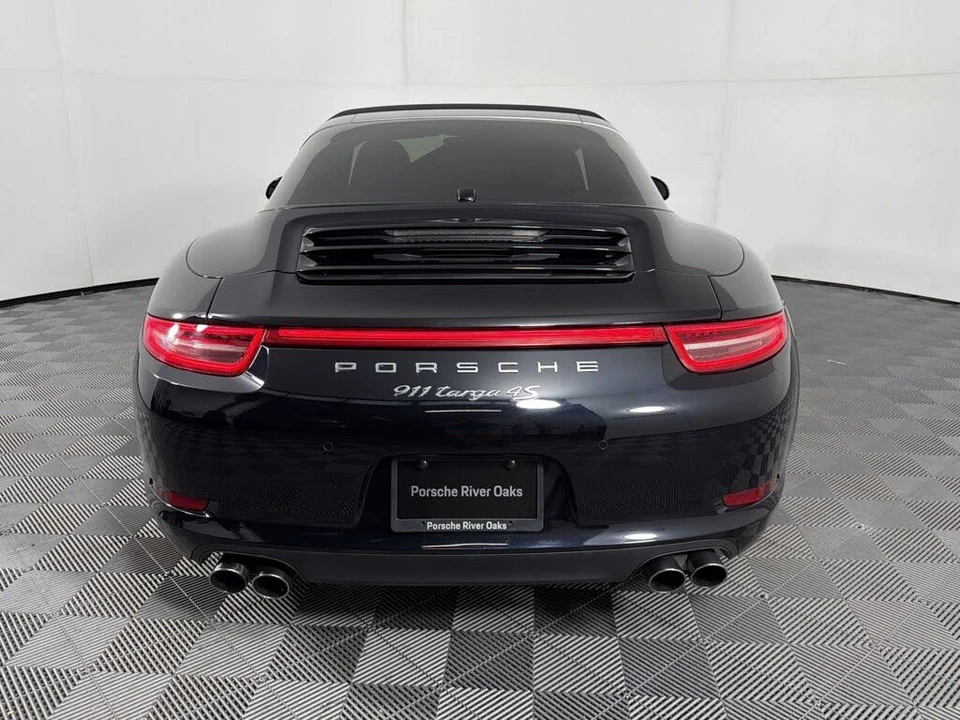 2016 Porsche 991 Targa 4 & 4S - Image 10 of 31