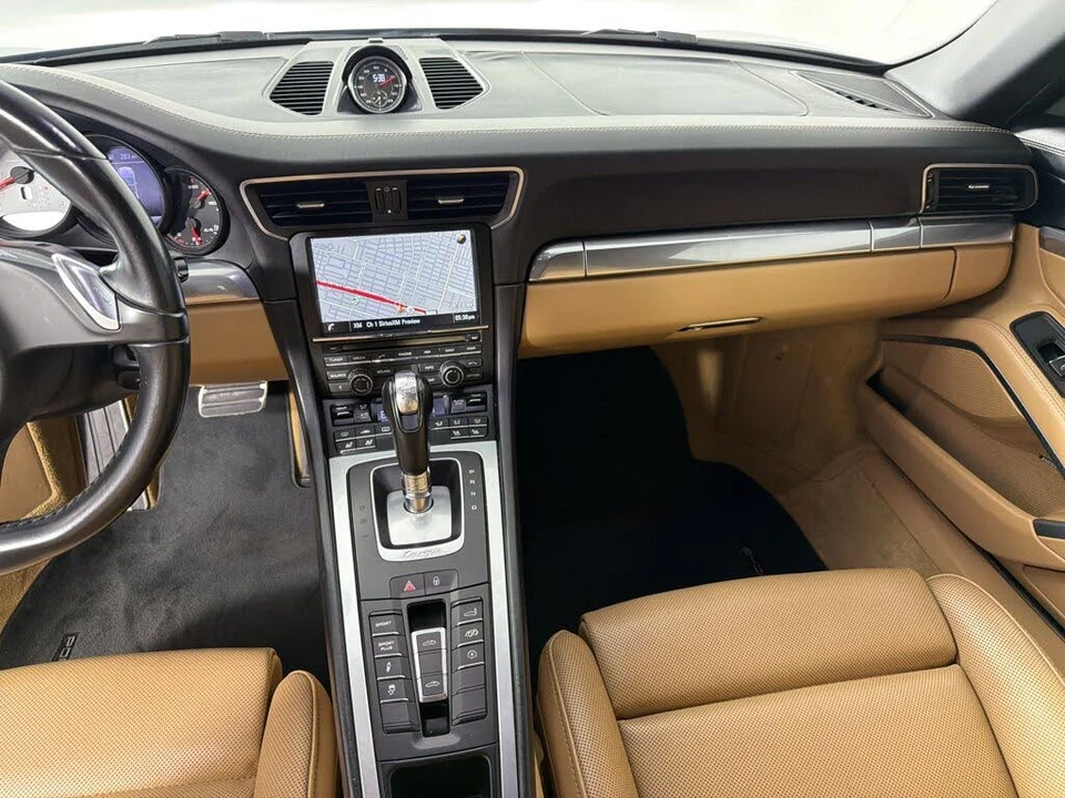 2016 Porsche 991 Targa 4 & 4S - Image 28 of 31