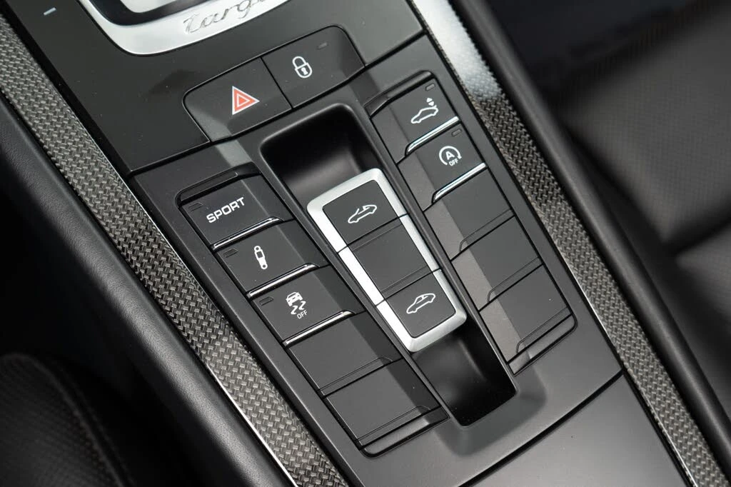 2016 Porsche 991 Targa 4 & 4S - Image 28 of 31